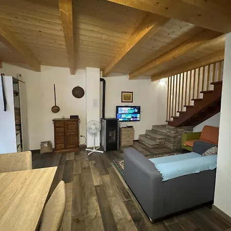 Casa Ristrutturata A Becetto Di Sampeyre Con Internet Starlink Holiday home