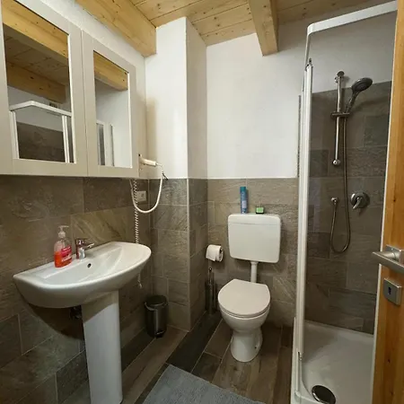 Holiday home Casa Ristrutturata A Becetto Di Sampeyre Con Internet Starlink Rore